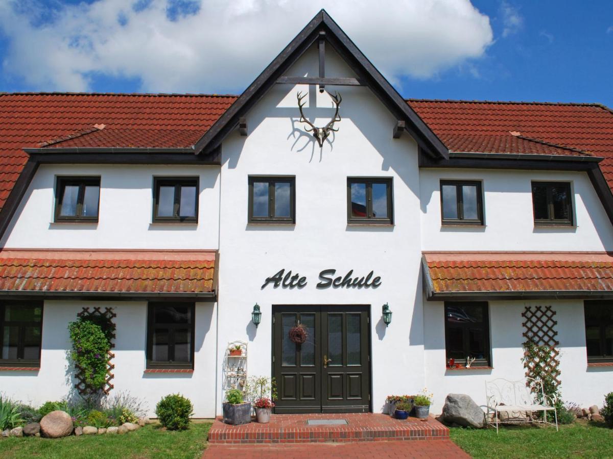 Apartment Gaestehaus Alte Schule-10 By Interhome Dargun Dış mekan fotoğraf